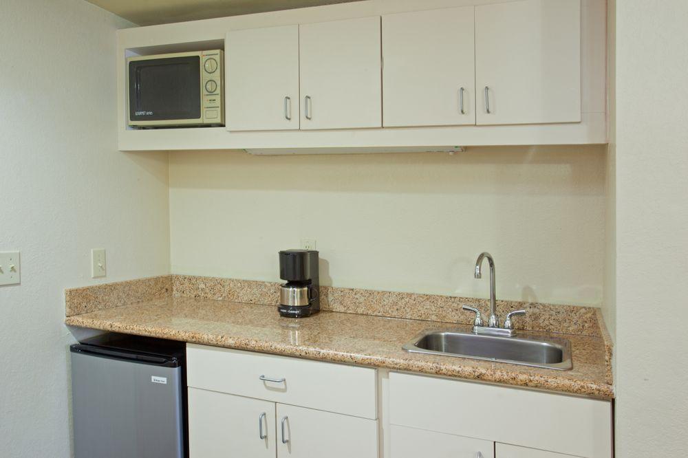 Best Western Plus Sugar Land-Stafford エクステリア 写真