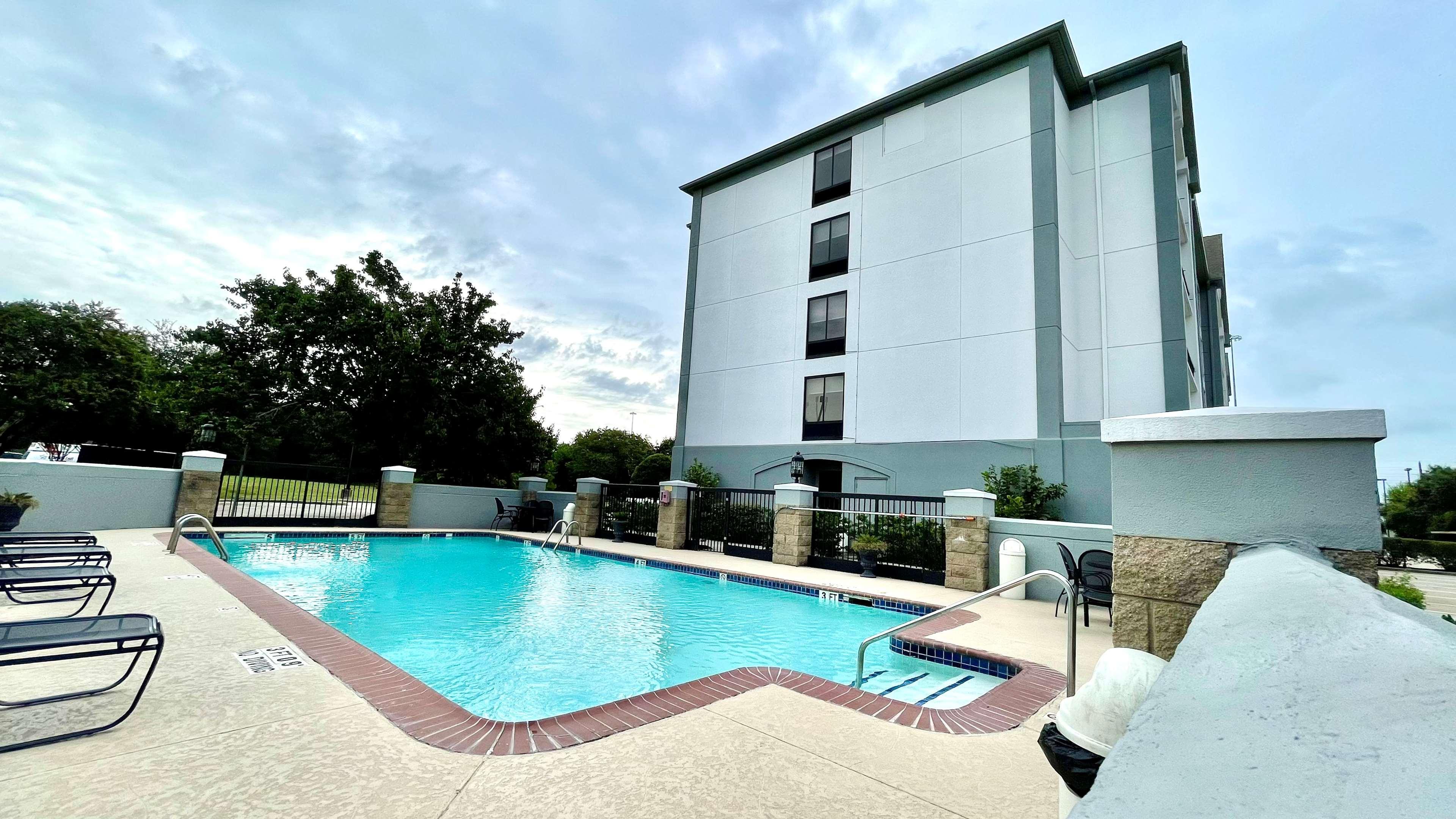 Best Western Plus Sugar Land-Stafford エクステリア 写真