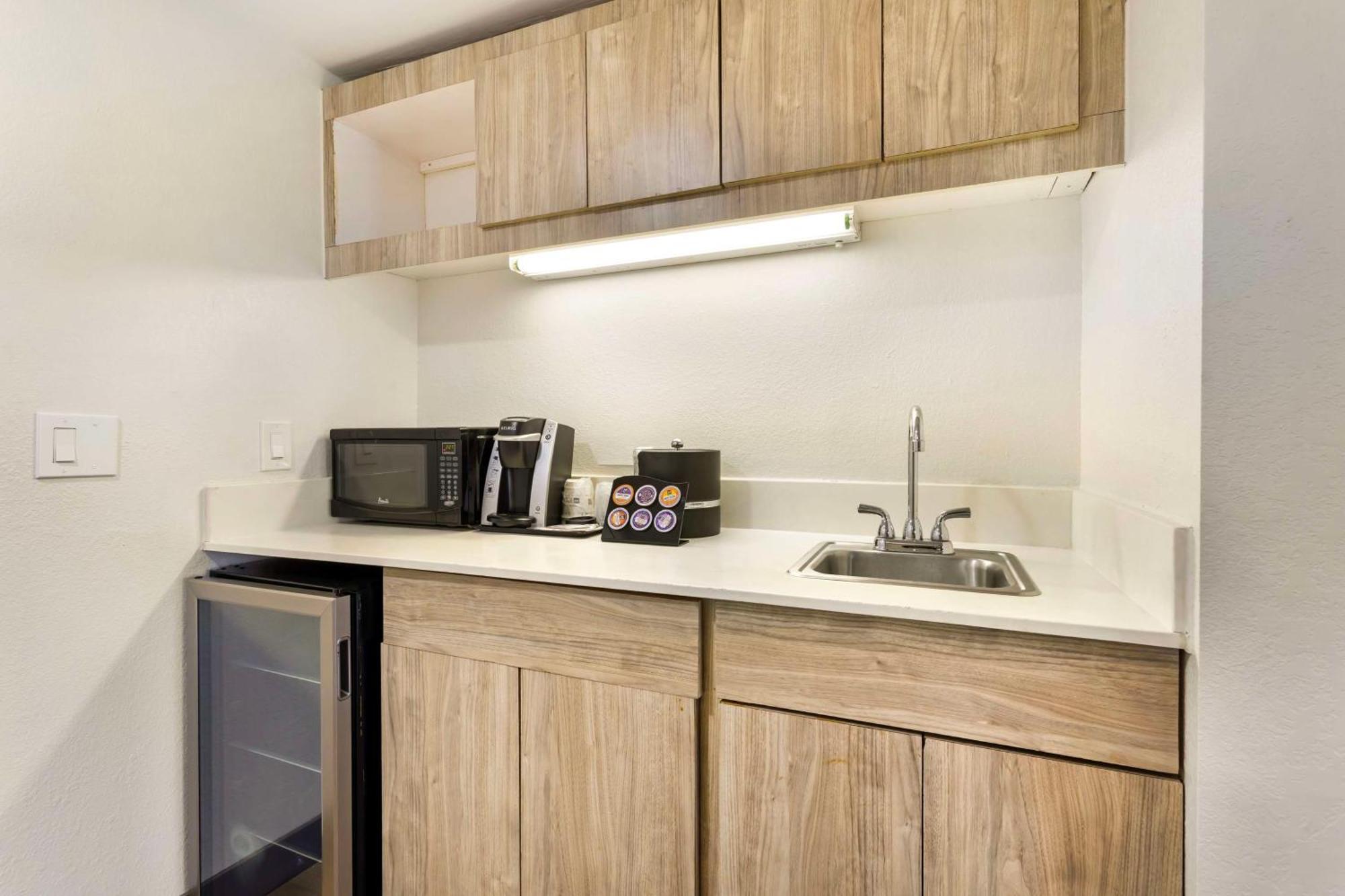 Best Western Plus Sugar Land-Stafford エクステリア 写真